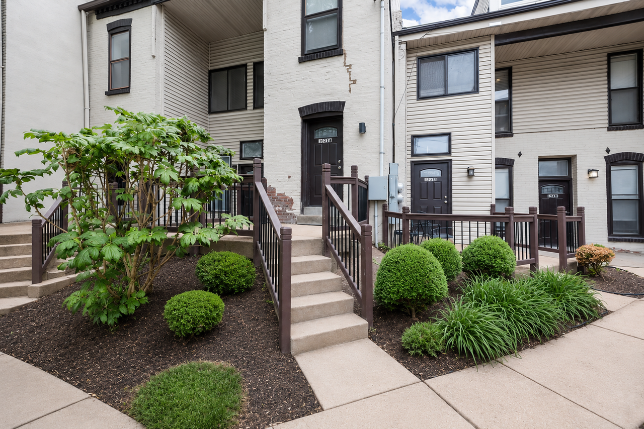 1500 Menard Apartments - Photo 3 of 20