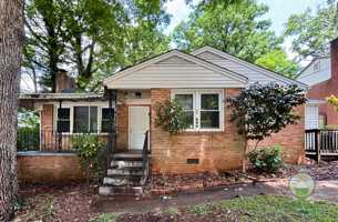 featured image of 206 Von Hollen Dr #1