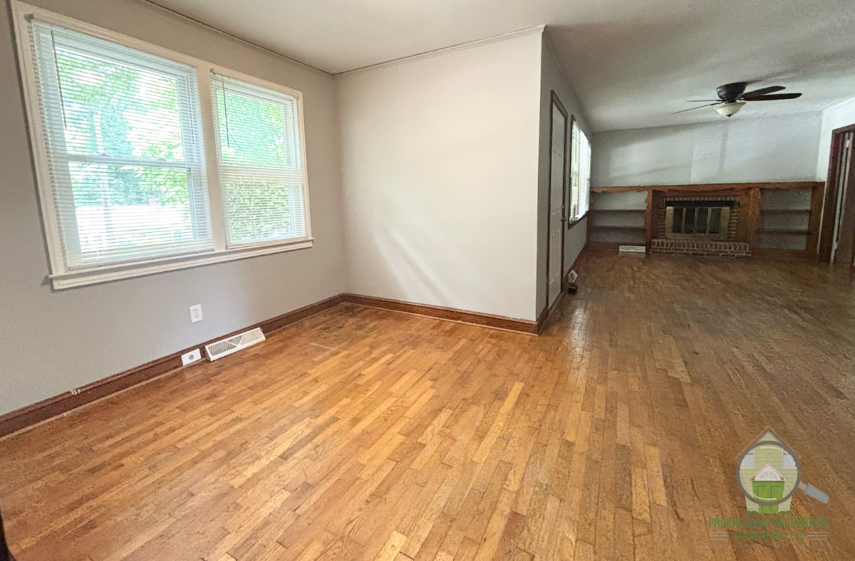 206 Von Hollen Dr #1 - Photo 4 of 13