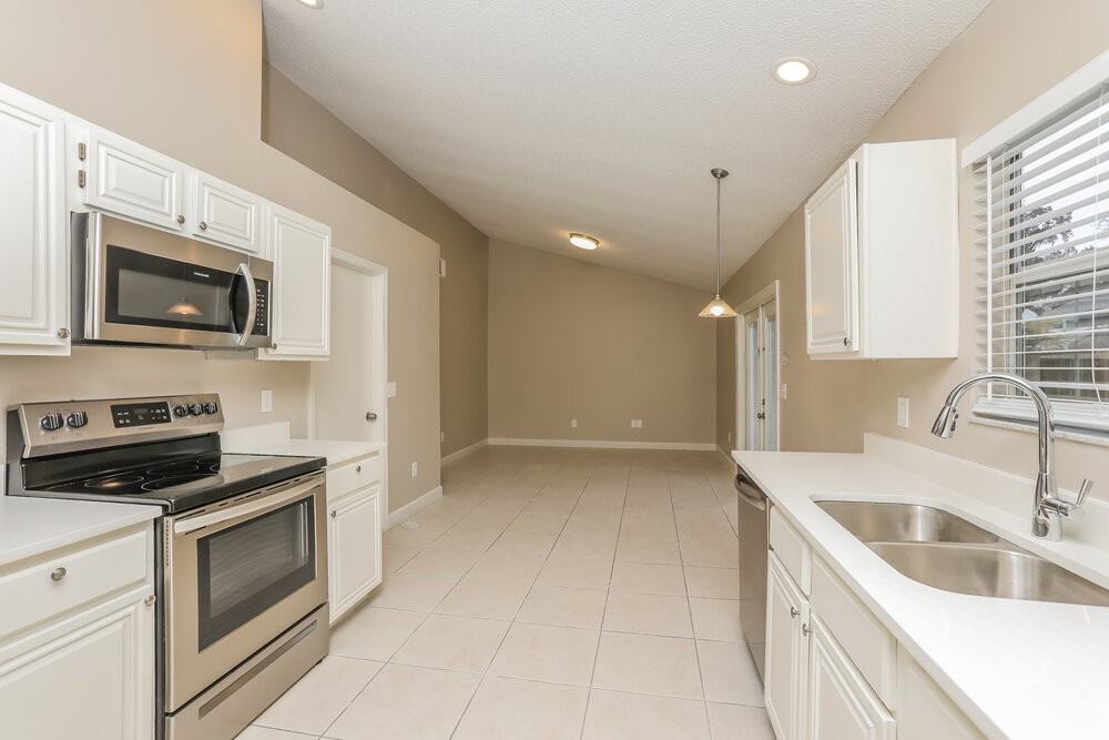 929 Old Mail Ln - Photo 6 of 16