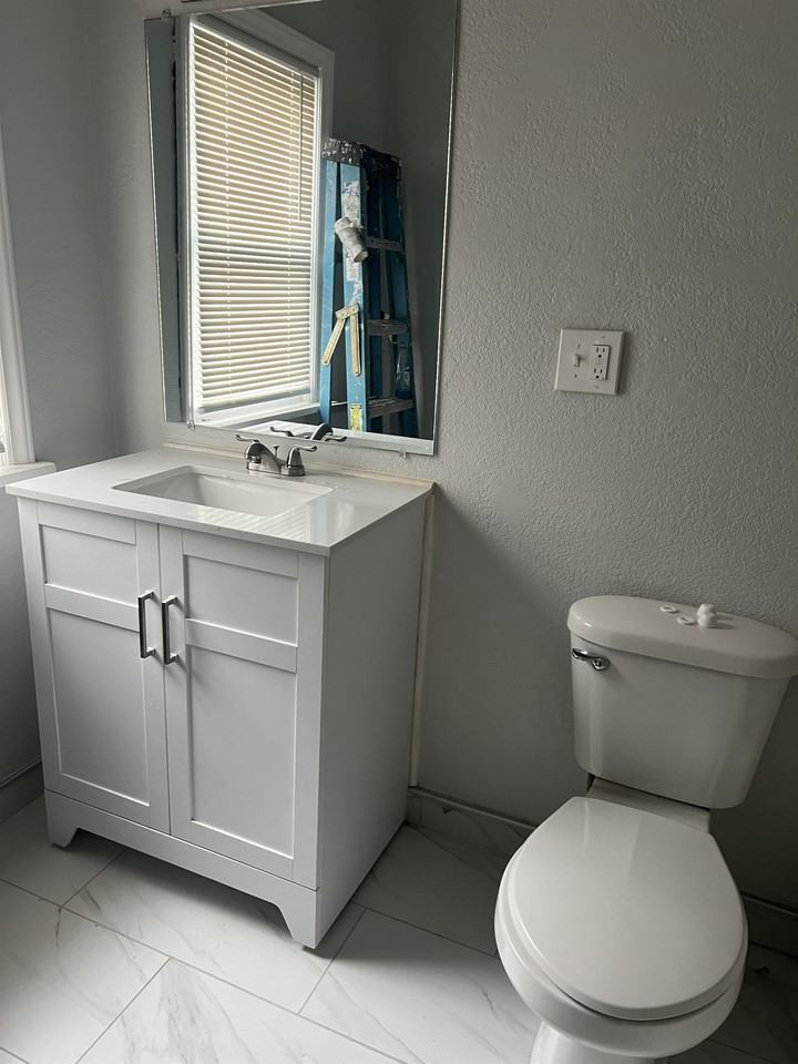 2237 E 67th St #1 - Photo 5 of 10