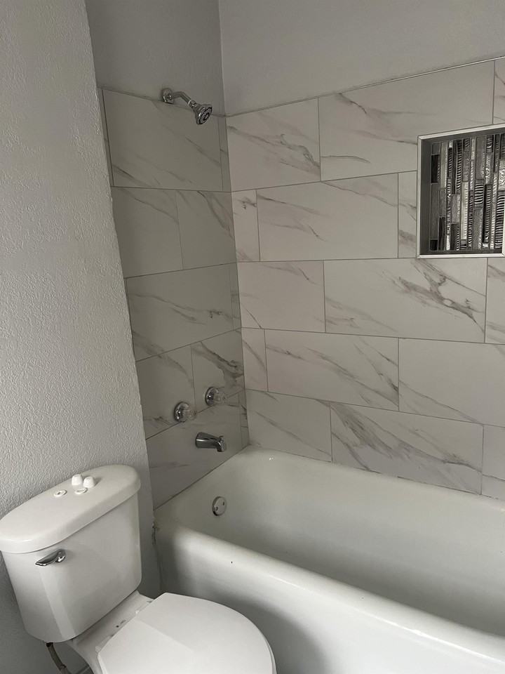 2237 E 67th St #1 - Photo 6 of 10