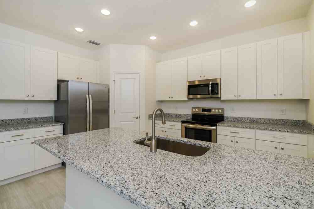 409 Bay Oak Ln - Photo 7 of 16