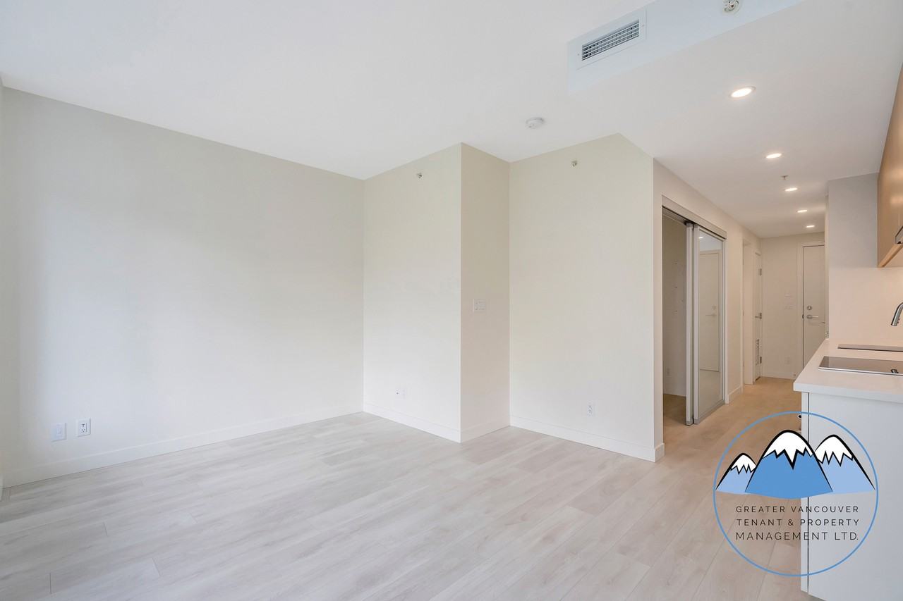 13318 104 Ave - Photo 7 of 24