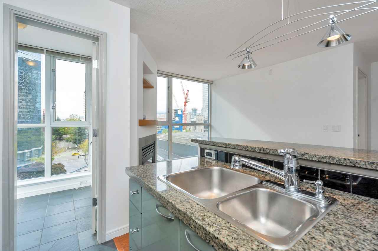 1068 Hornby St - Photo 5 of 18