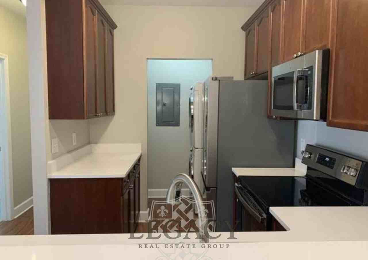 8045 Bienville Drive - 1Unit Y8 #1 - Photo 5 of 13