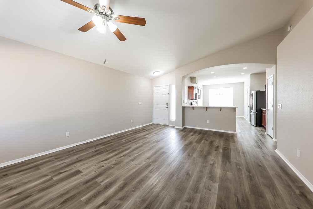 20972 N 84th Ln - Photo 4 of 16