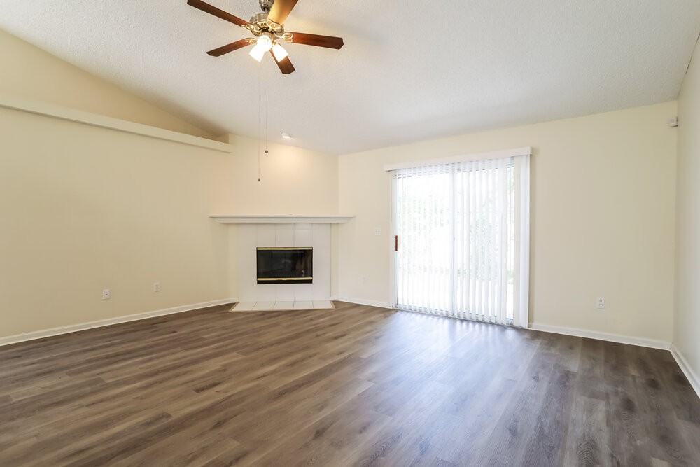 3445 Shelley Dr - Photo 4 of 16