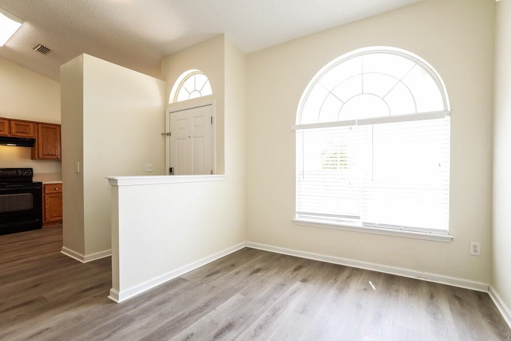 3445 Shelley Dr - Photo 6 of 16