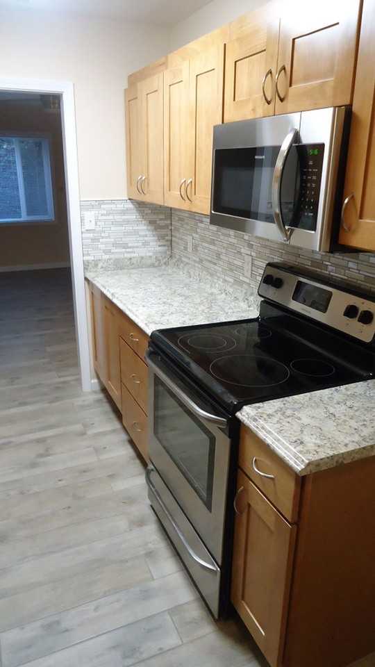 Glenview East Apartments - Photo 2 of 16