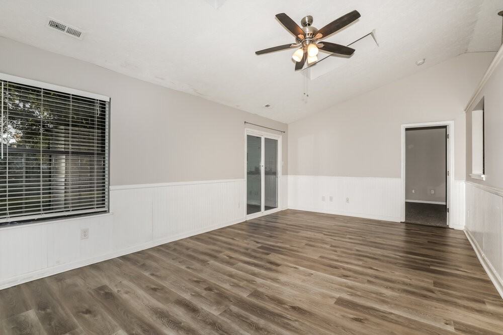 6210 Carrie Cir - Photo 4 of 16