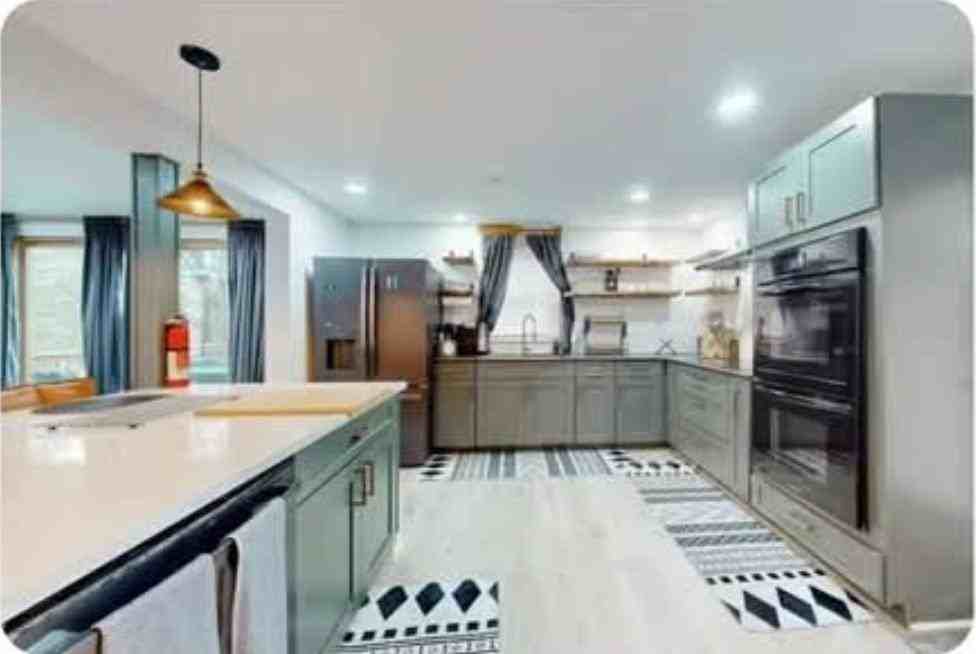 1234 Woodhill Ln - Photo 3 of 5