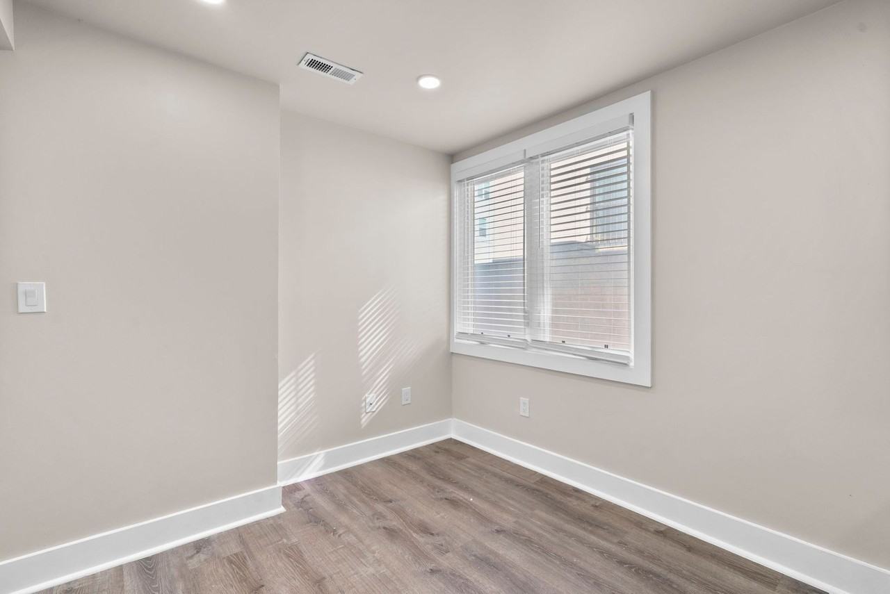 725 20th - Photo 6 of 21