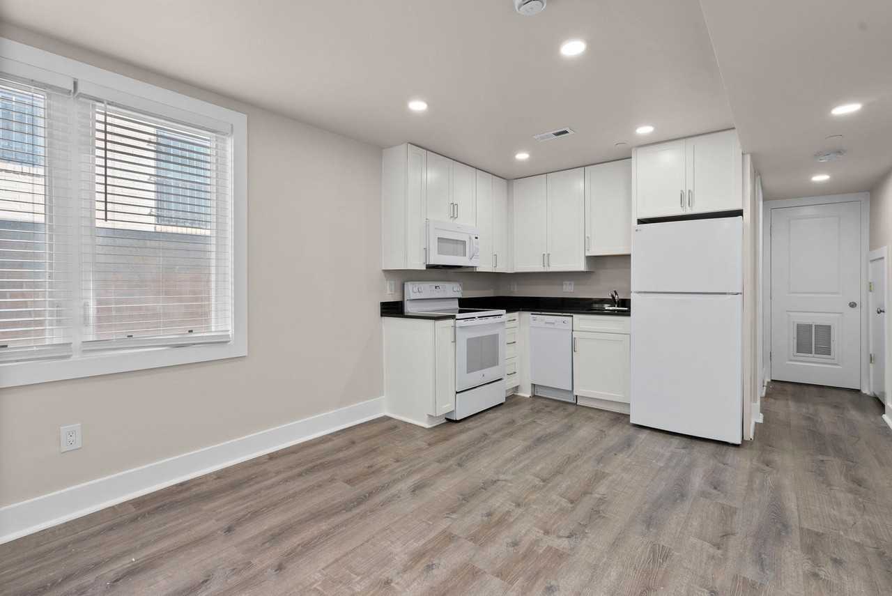725 20th - Photo 7 of 21