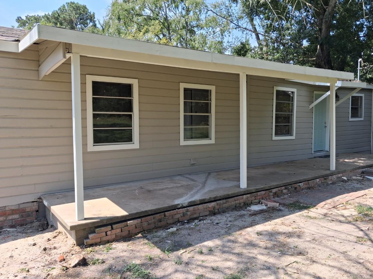 215 Ryans Ferry Rd - Photo 3 of 7