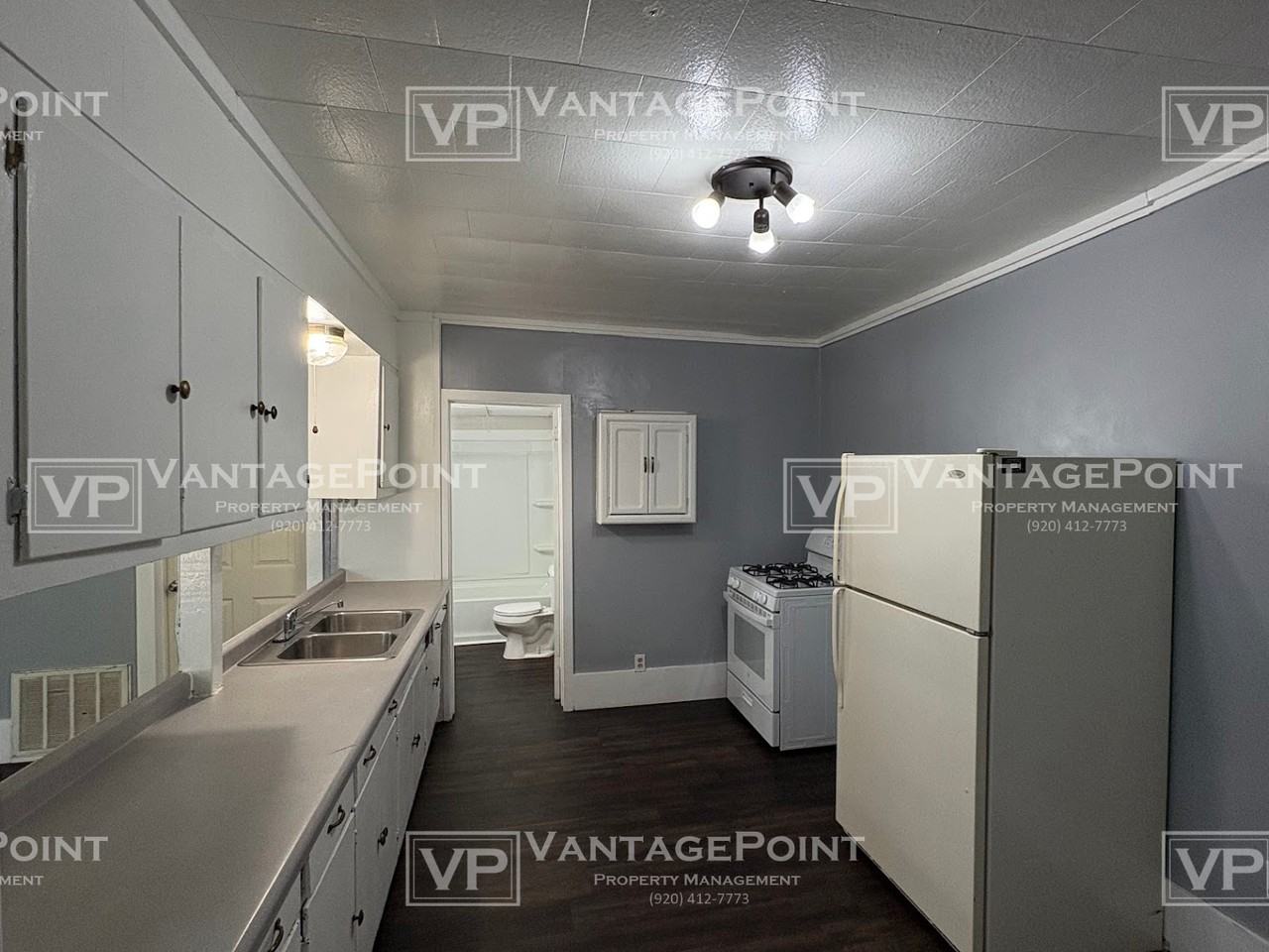 416 3rd St #A - Photo 2 of 17