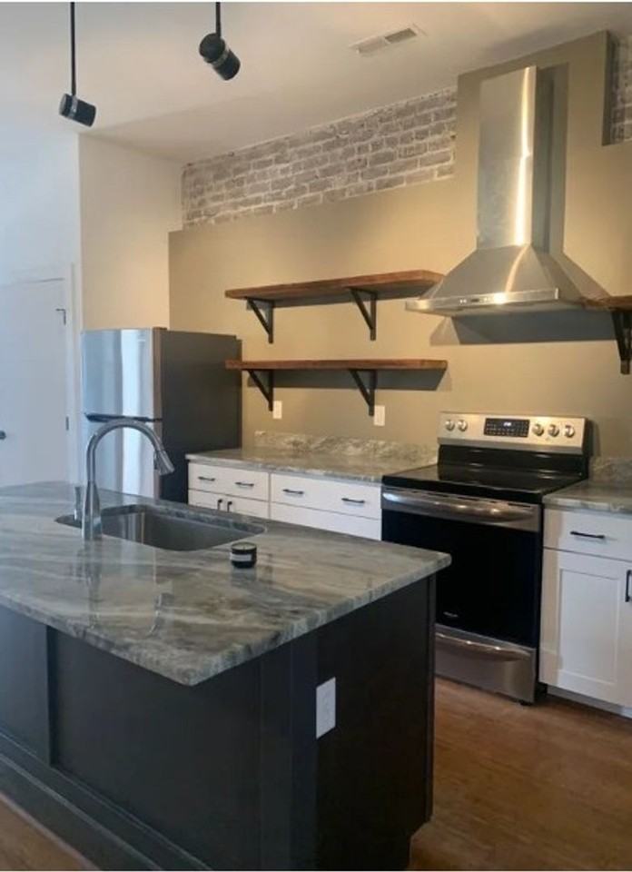 The Doyne Apartments - Photo 3 of 9