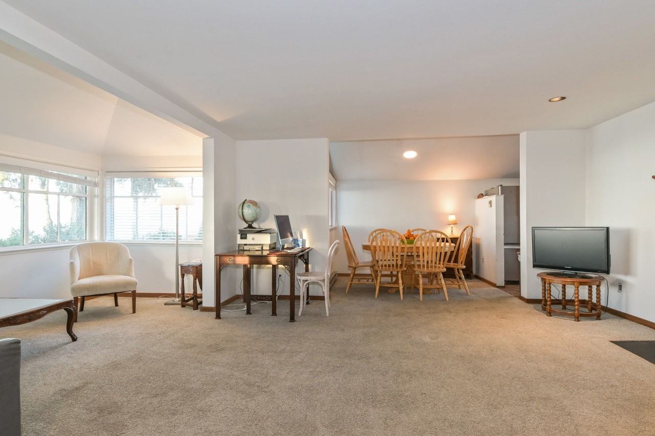 3042 O'Hara Lane - Photo 4 of 38