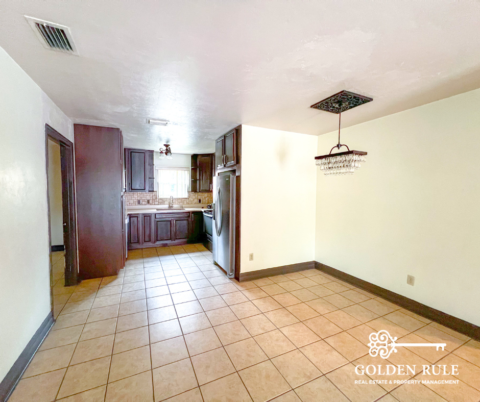 4112 Nw 16th Dr #1 - Photo 4 of 15