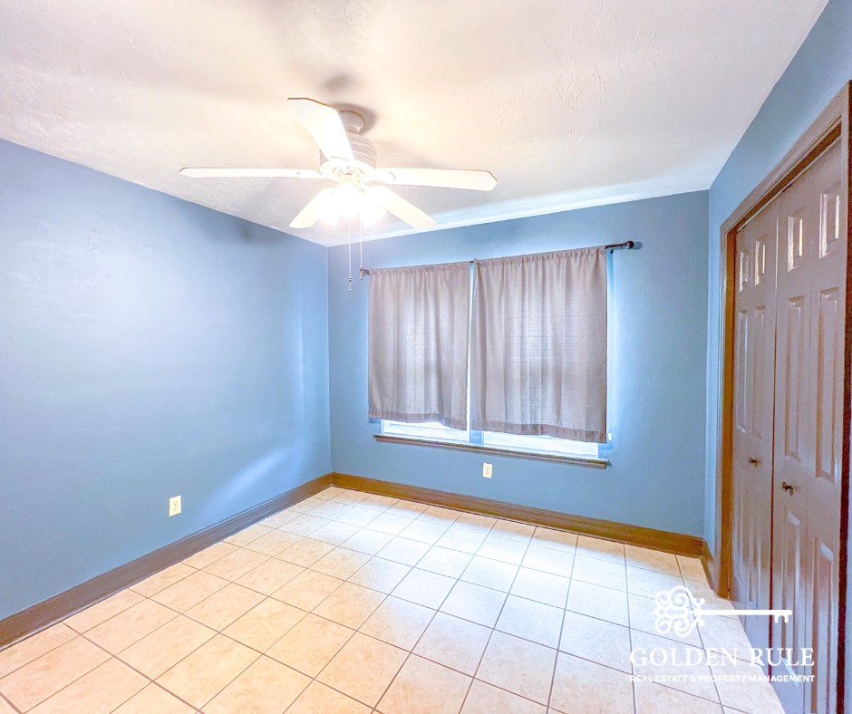 4112 Nw 16th Dr #1 - Photo 7 of 15