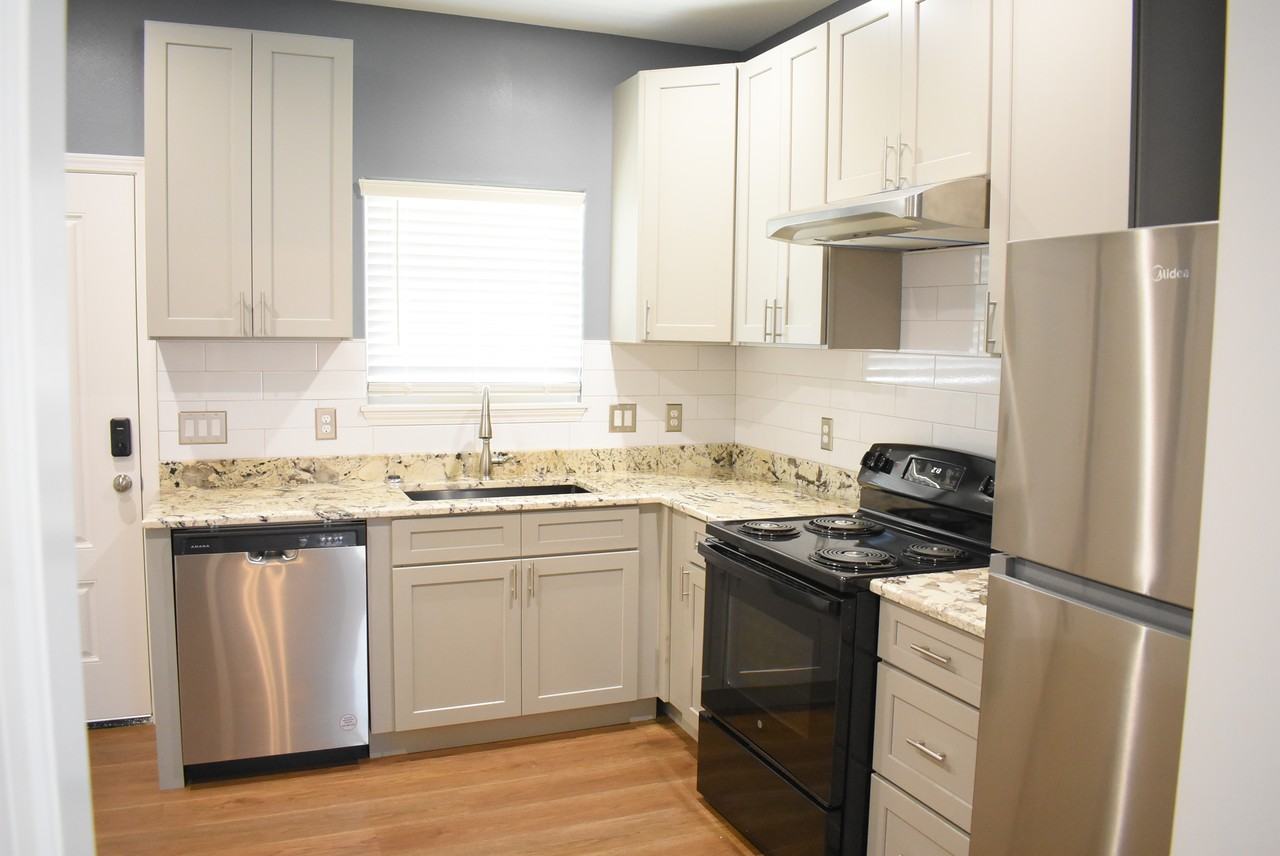720 Martinsville St #102 - Photo 6 of 38