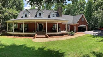 featured image of 295 Tyson Rd