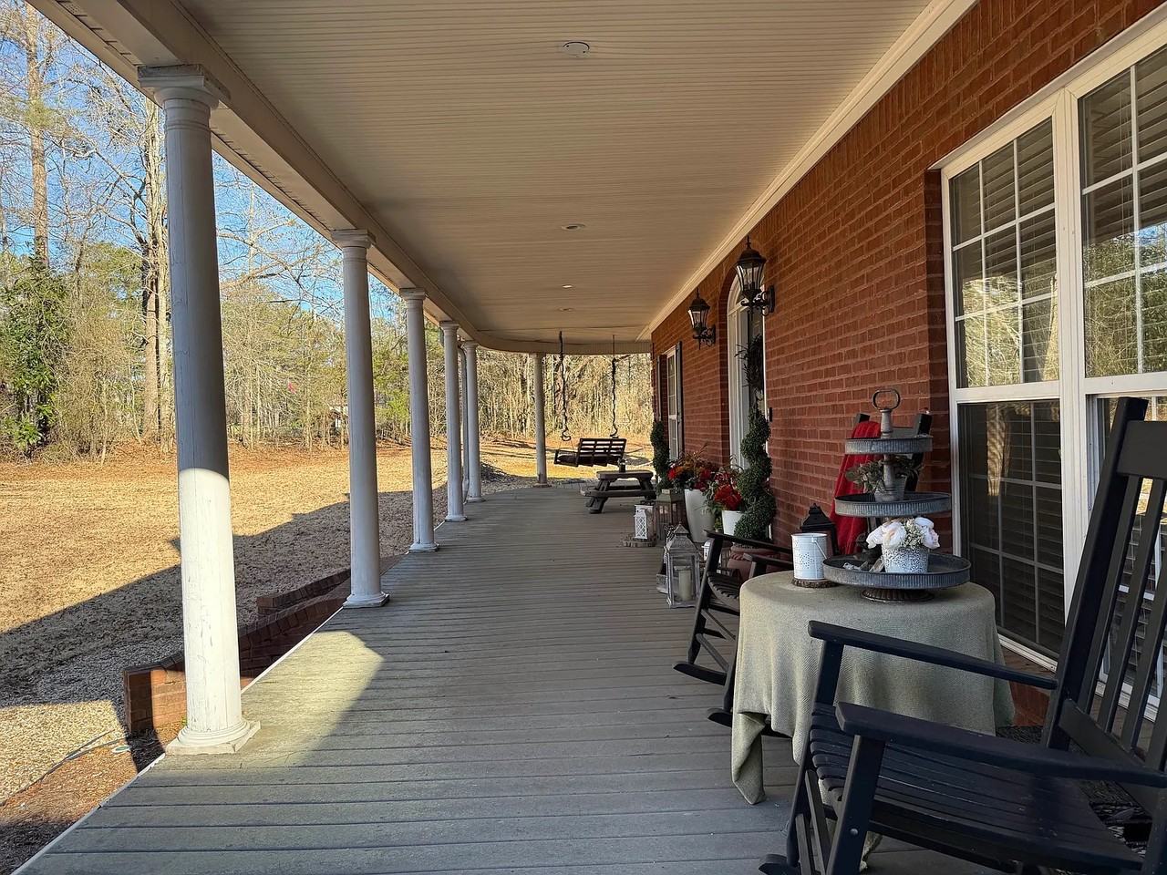 295 Tyson Rd - Photo 3 of 16
