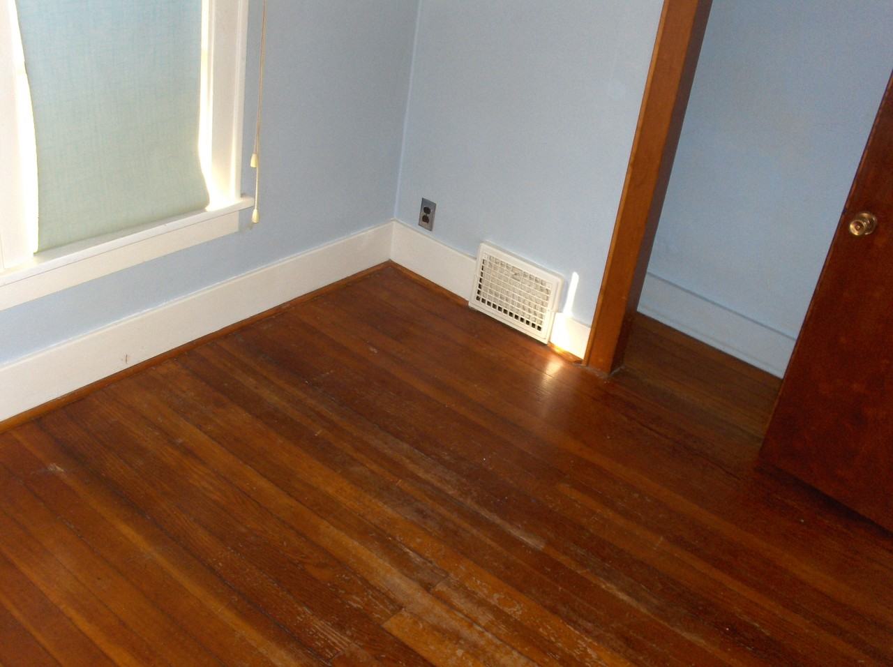 927 Forest Ave - Photo 6 of 11
