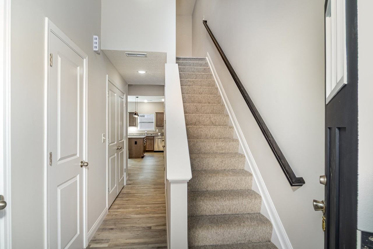 502 Station Ct #502 - Photo 2 of 25