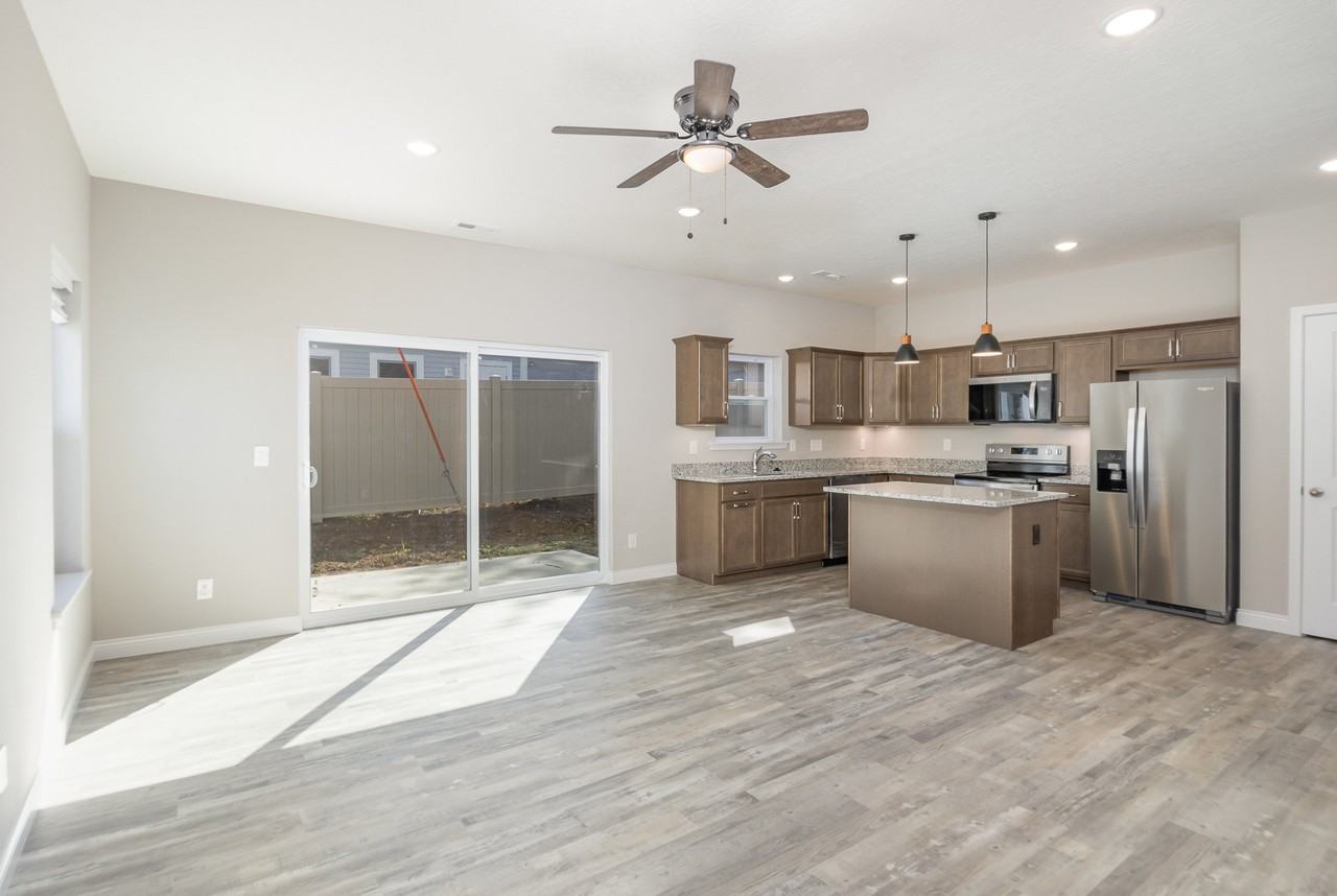 502 Station Ct #502 - Photo 6 of 25