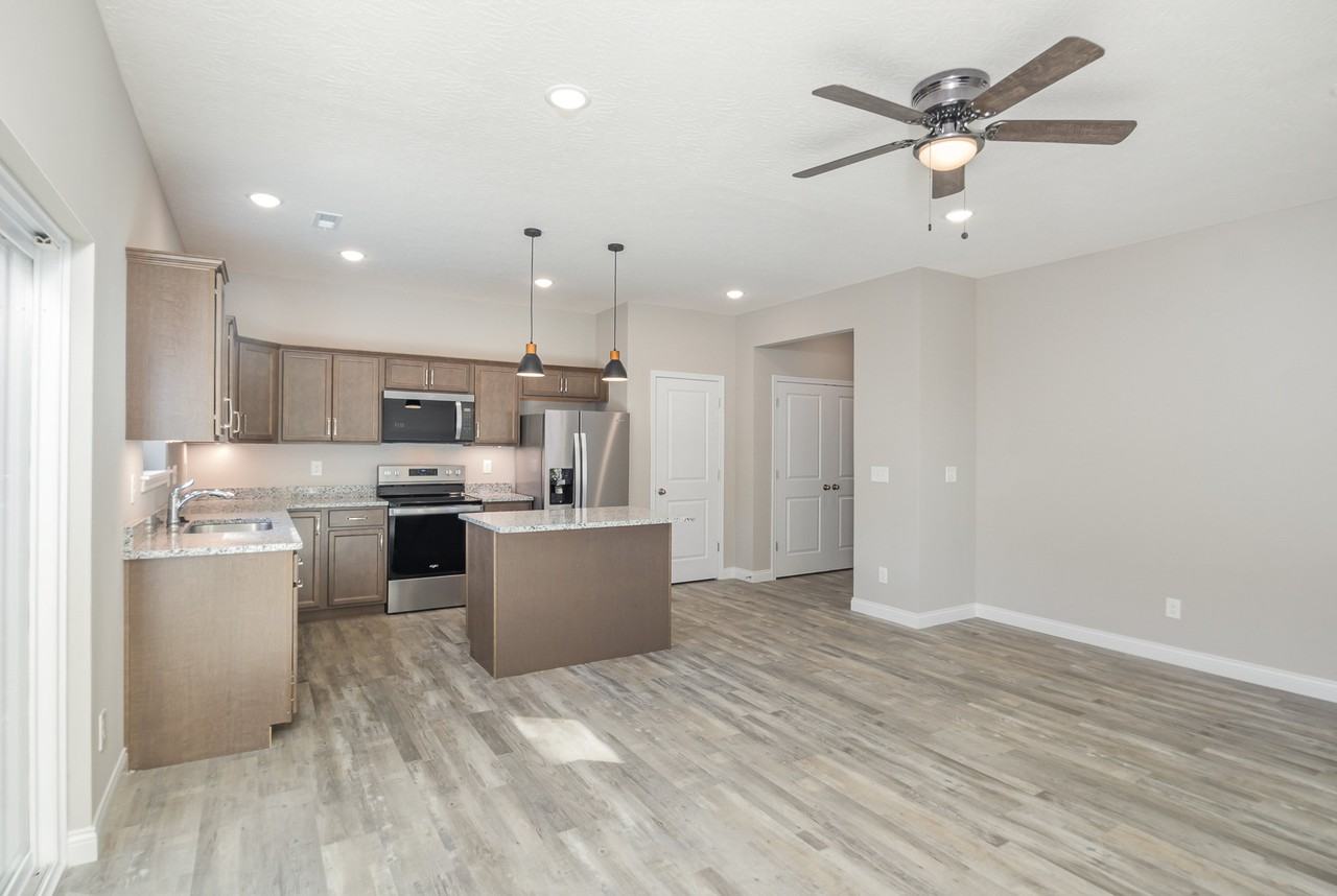 502 Station Ct #502 - Photo 7 of 25