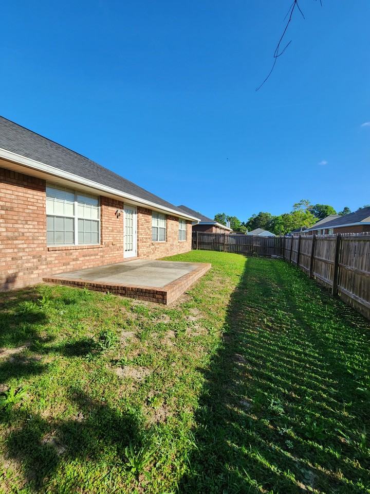 120 59 carnegie Ave #1 - Photo 7 of 10
