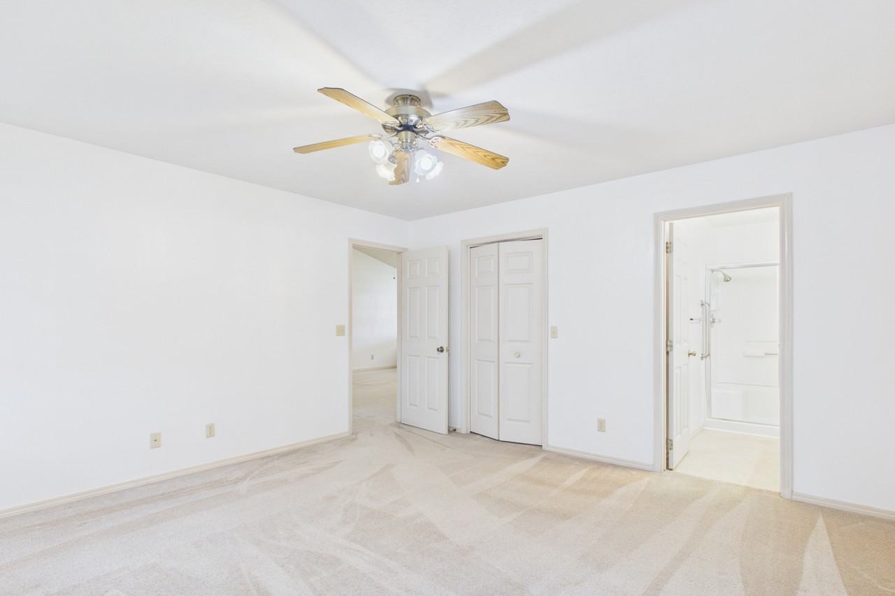 1228 Commerce Dr #12 - Photo 6 of 10