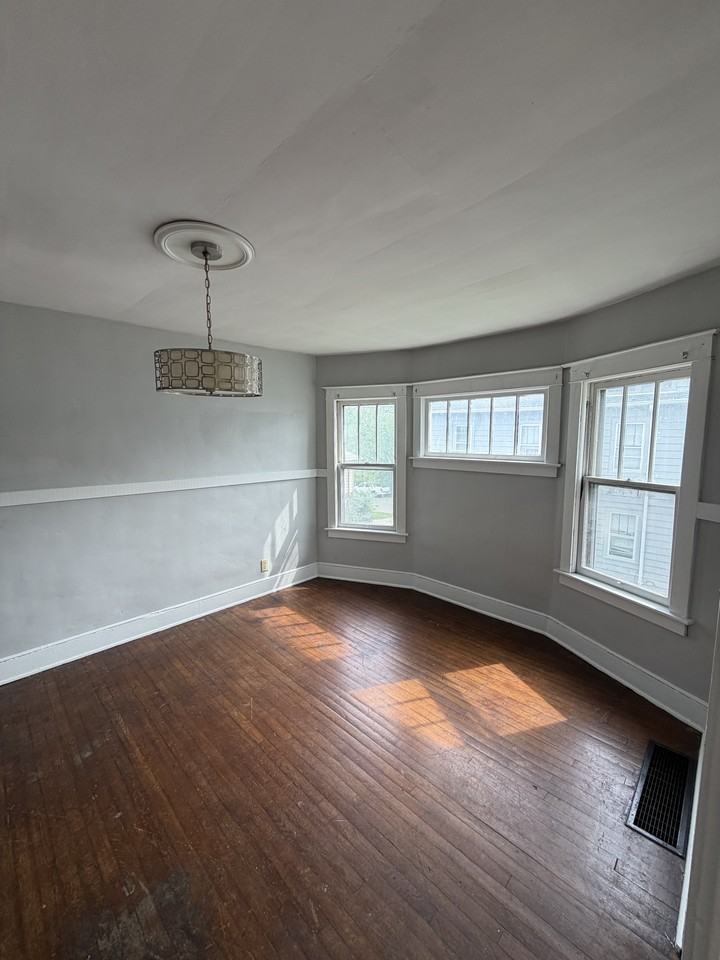 231 Conklin Ave #2 - Photo 2 of 14