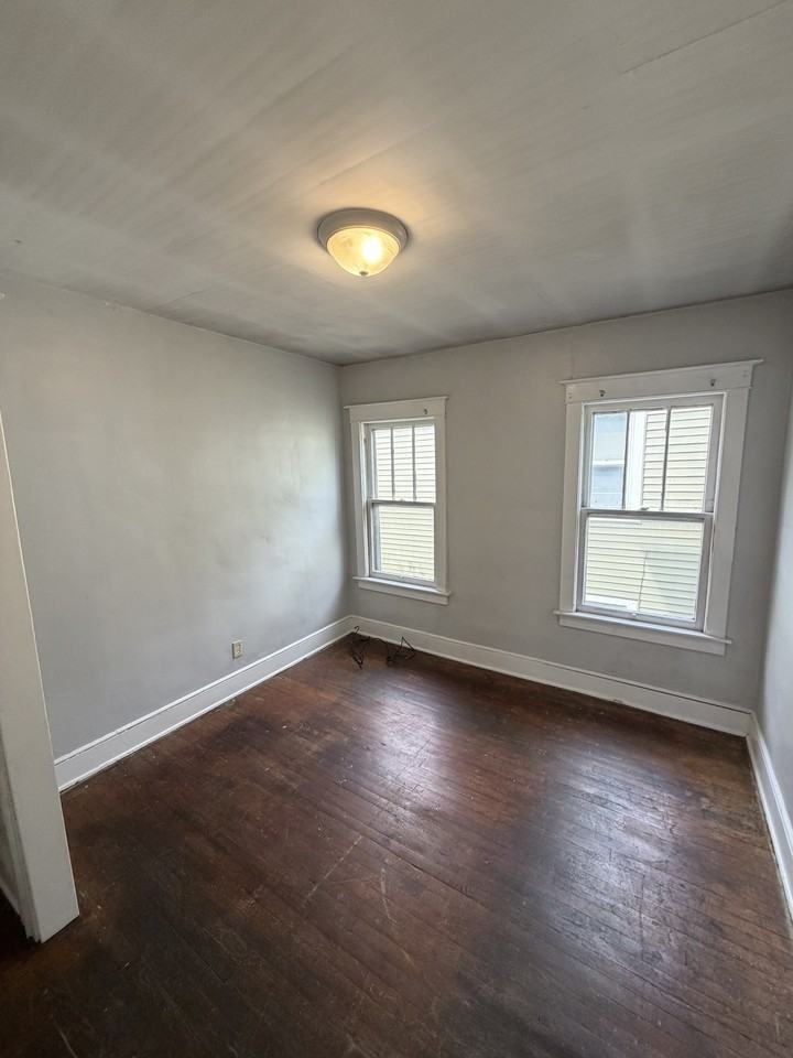 231 Conklin Ave #2 - Photo 3 of 14