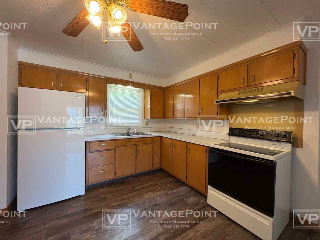 781 Thompson St #2 - Photo 2 of 20