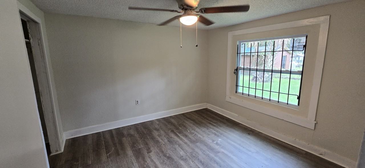 2116 Mcmillan St #1 - Photo 6 of 10