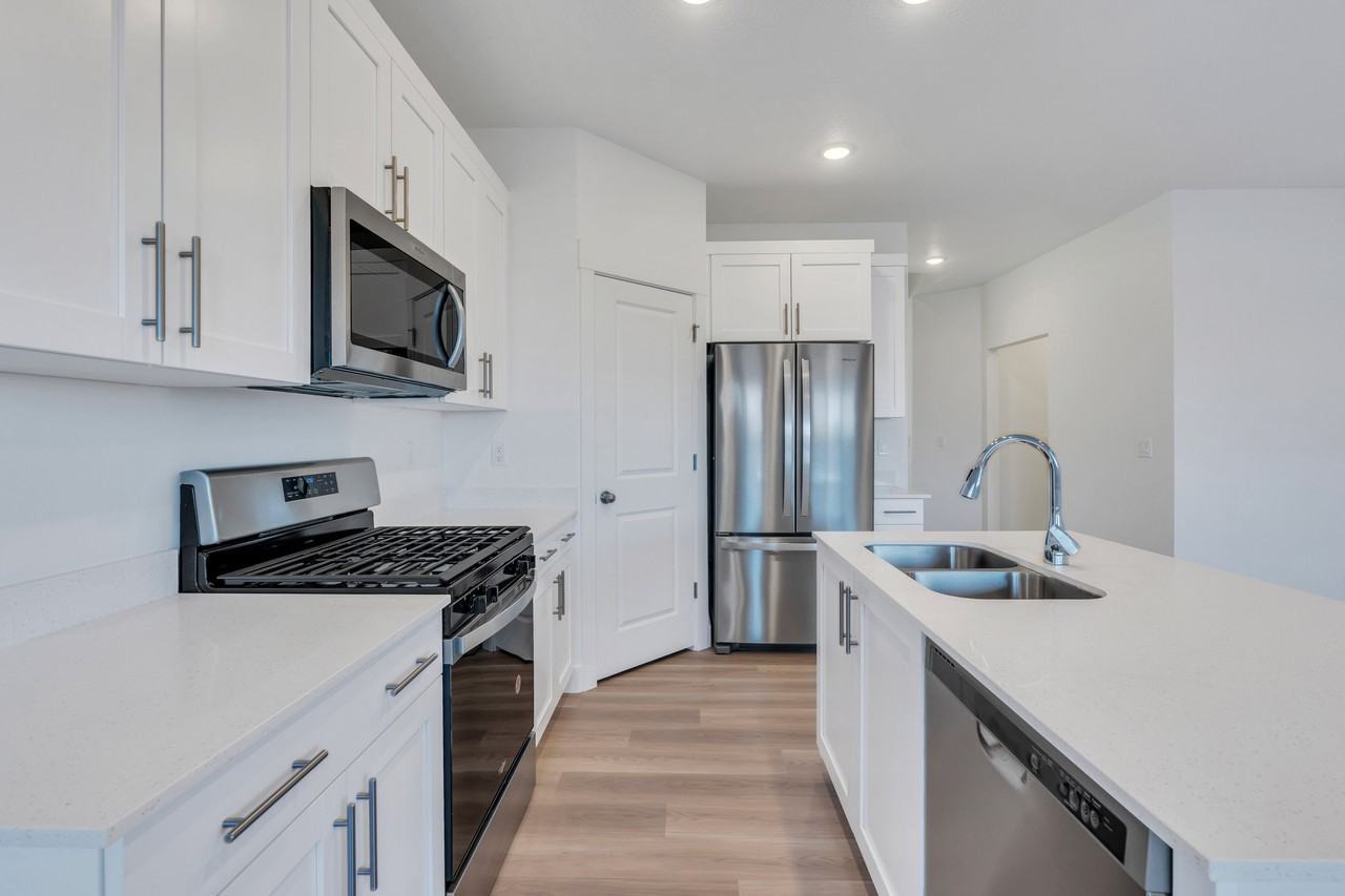 1287 E 920 N #1 - Photo 5 of 17