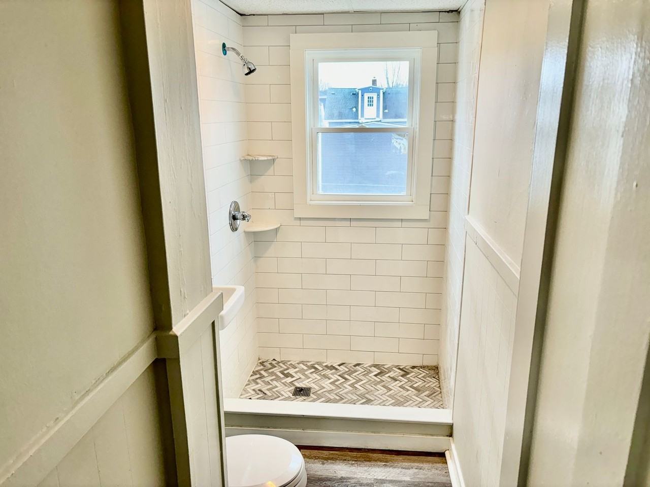 197 Rodman St - Photo 6 of 18