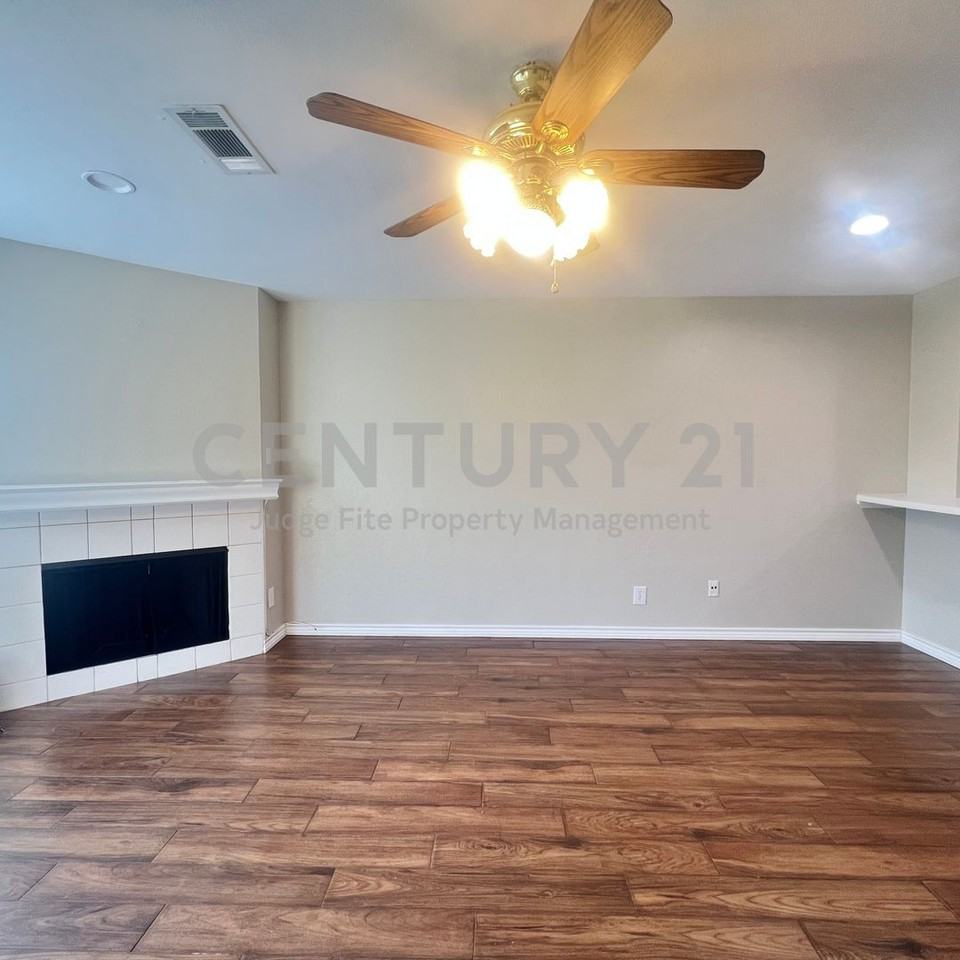 176 Henry M Chandler Dr - Photo 2 of 12