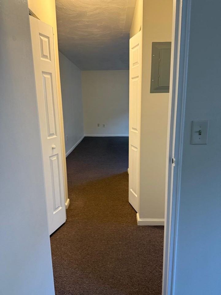 60 Elm St. - Photo 4 of 11