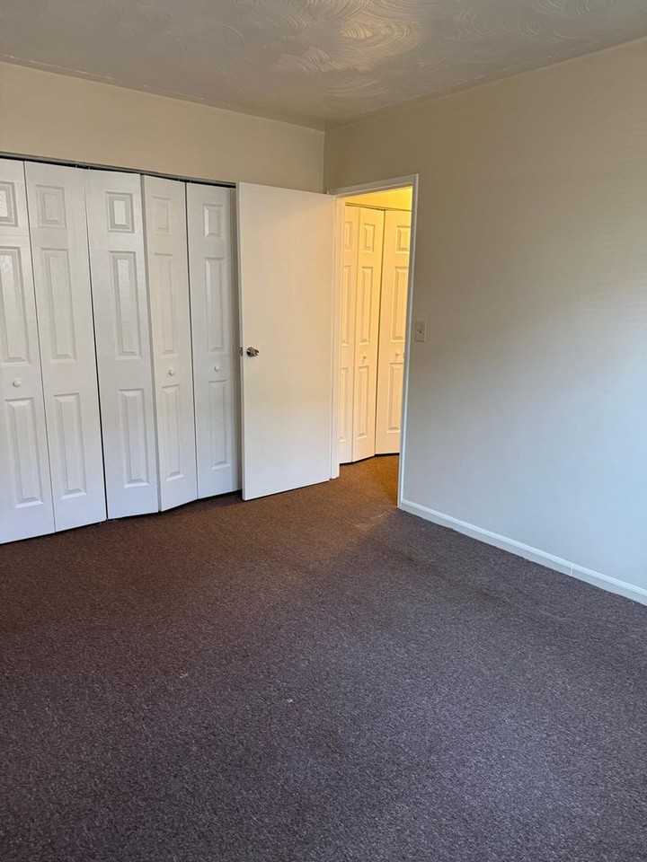 60 Elm St. - Photo 6 of 11