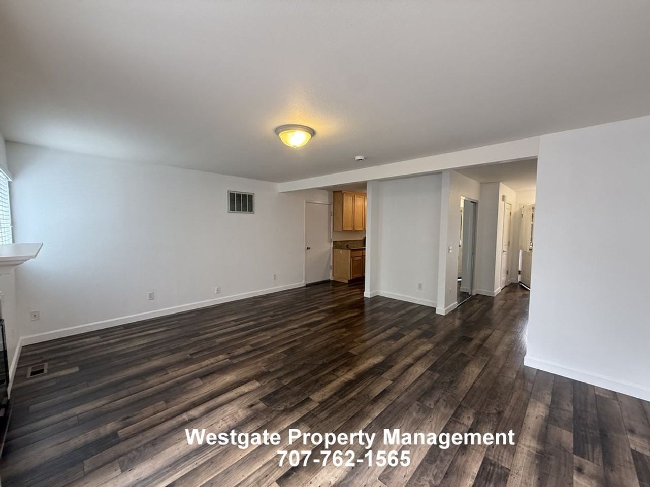 420 418, 420 and 422 Upham Street  - 418A Upham Street - Photo 7 of 11