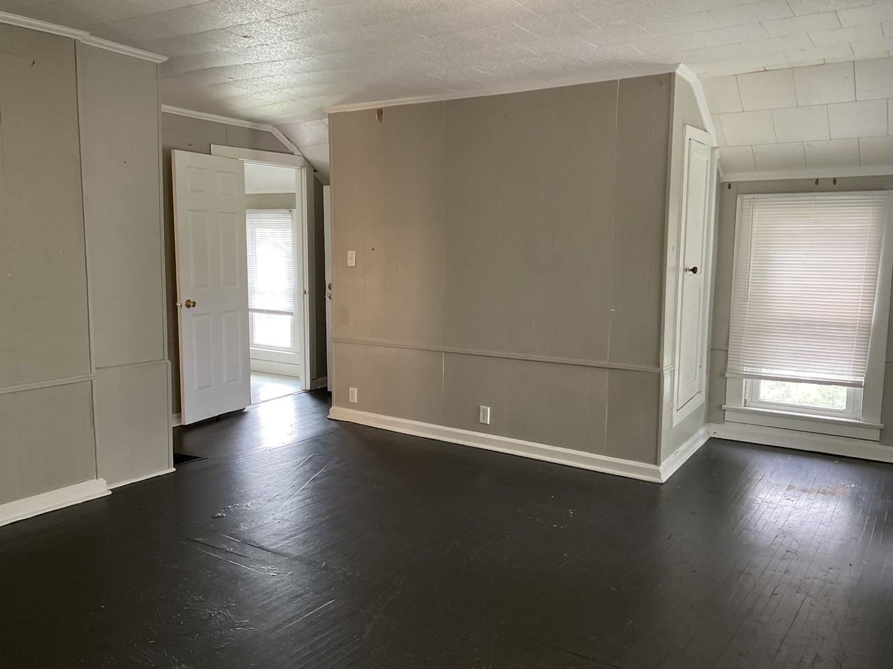 1637 Saint Marys Ave #2 - Photo 3 of 5