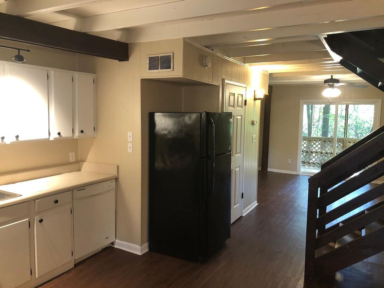 2464 Dundee Dr #2464 - Photo 3 of 7