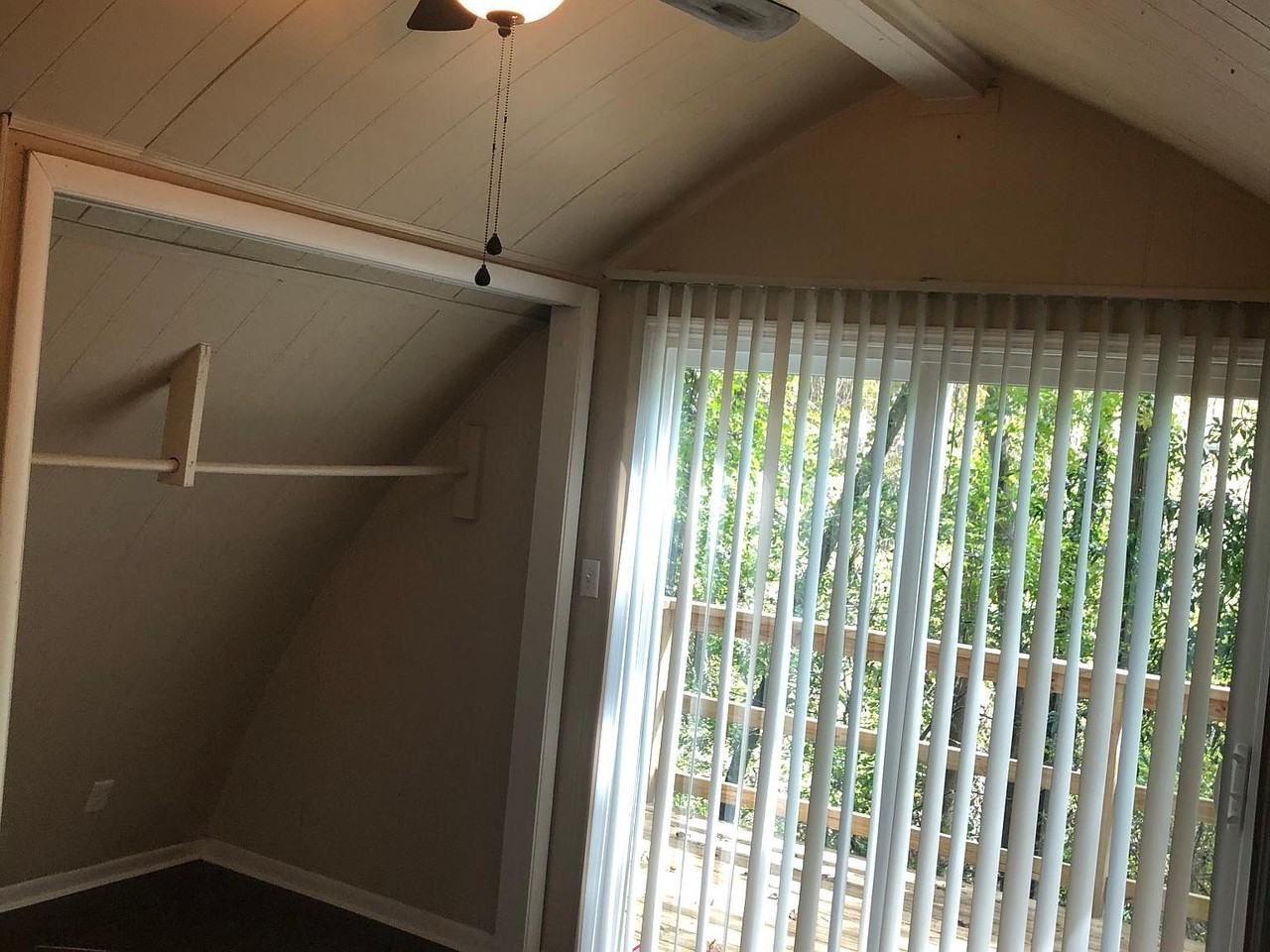 2464 Dundee Dr #2464 - Photo 4 of 7