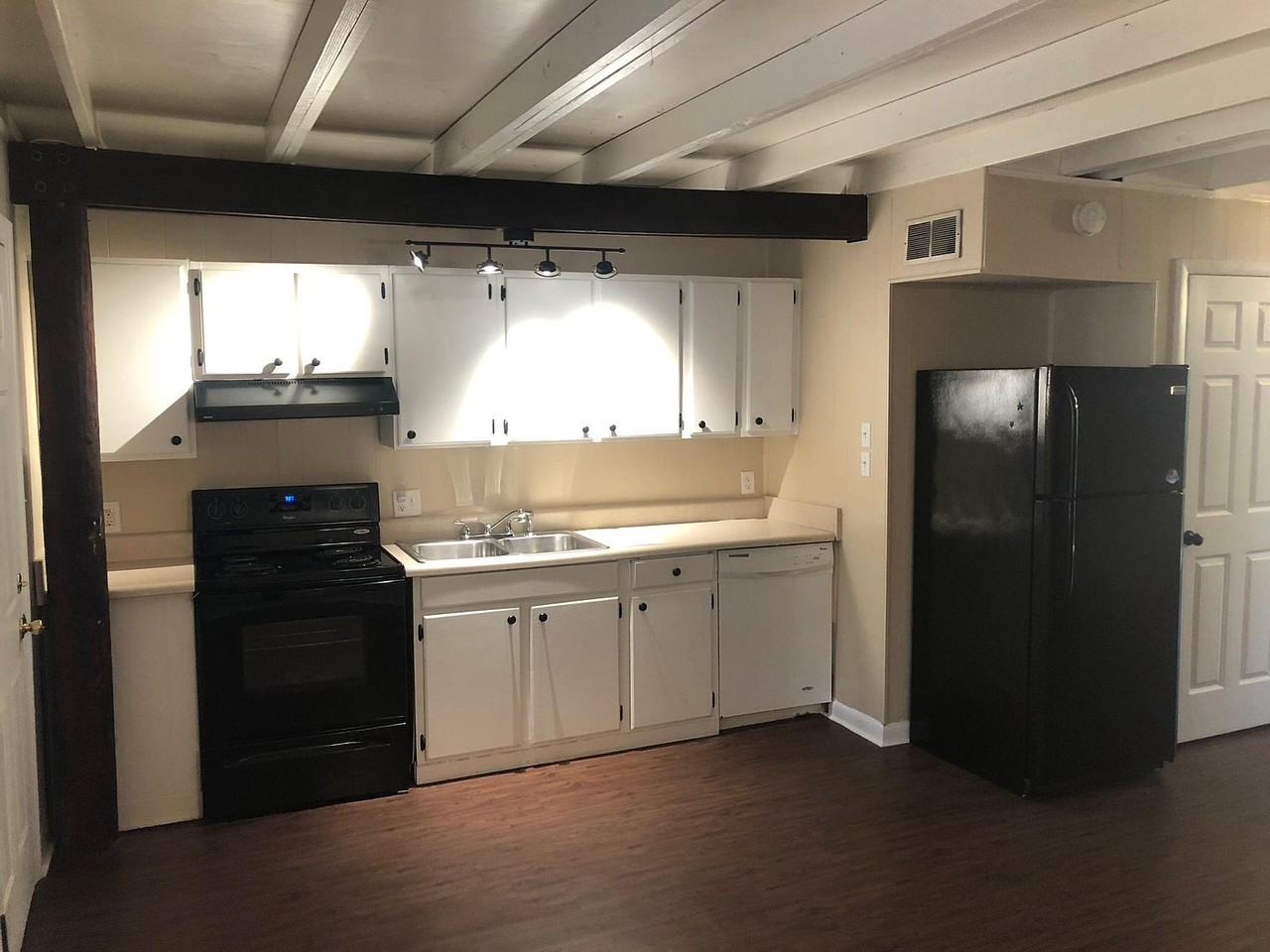 2464 Dundee Dr #2464 - Photo 5 of 7