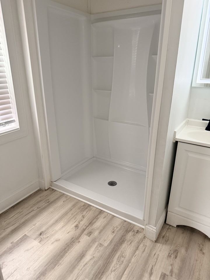 407 W 8th St #2 - Photo 5 of 11