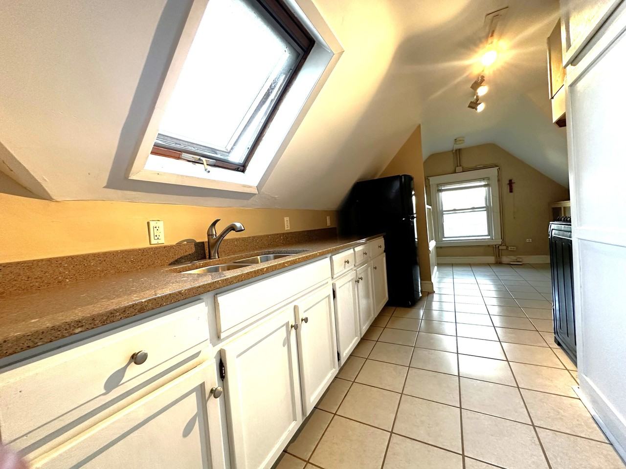 1008 Ashland Ave #3 - Photo 4 of 14