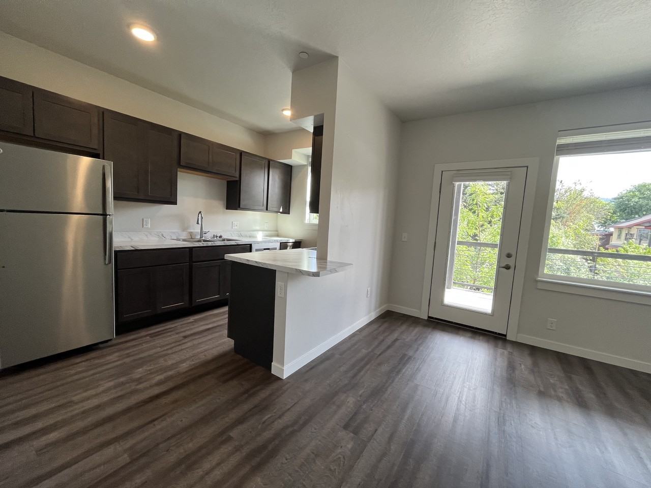 209 Hickory St #209-201 - Photo 3 of 11